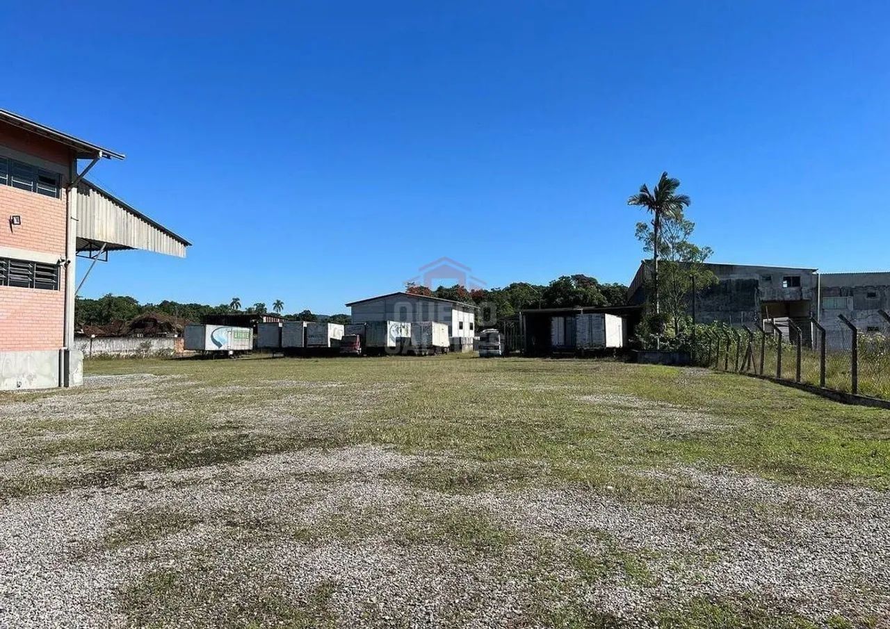 1.400 m²  ALUGO GALPÃO EM ARAQUARI/SC - Foto 5