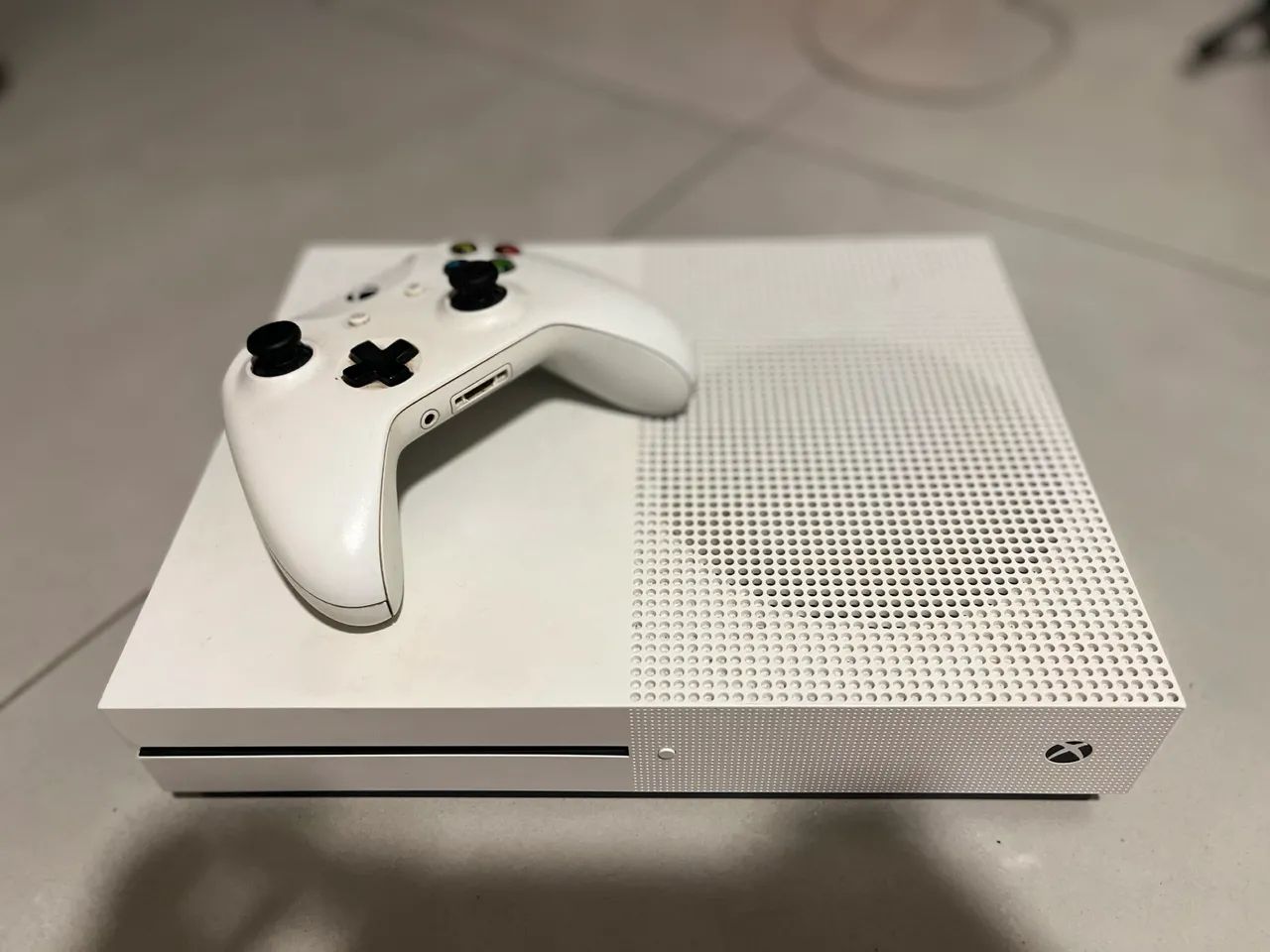 Xbox One S Branco de 1TB com 3 Jogos - Foto 5