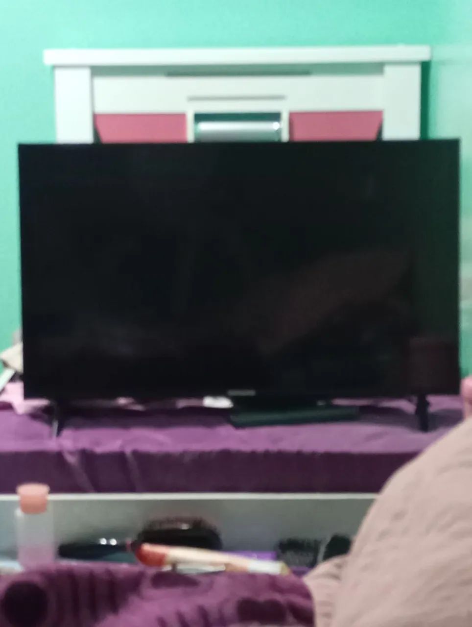 Tv smart 32 polegadas +2 controles original pouco tempo de usada
