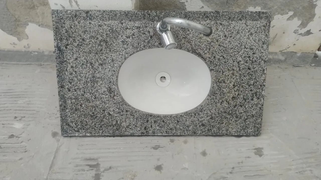 Bathroom sink with faucet