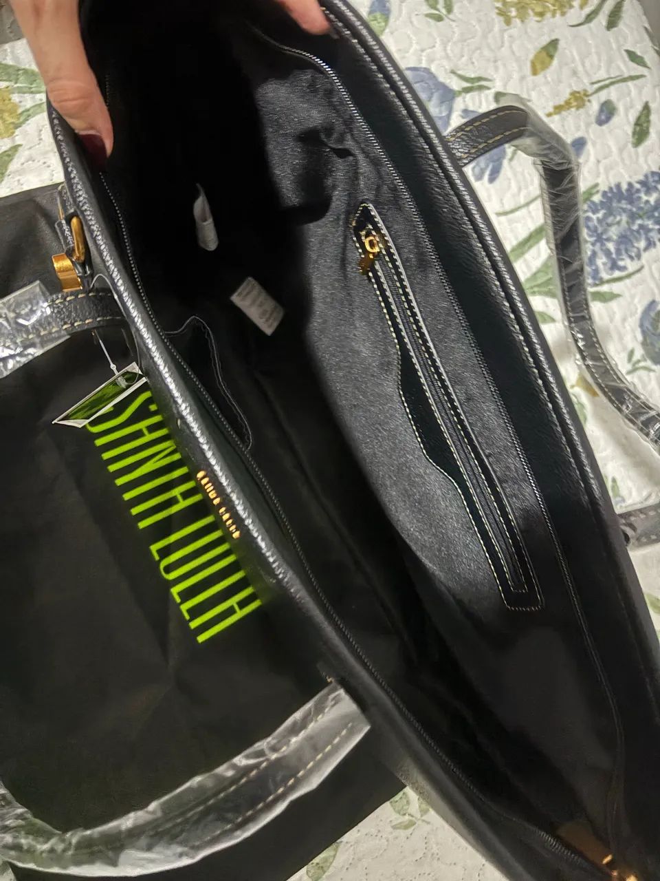 Bolsa preta de Santa Lola Tote - Foto 3