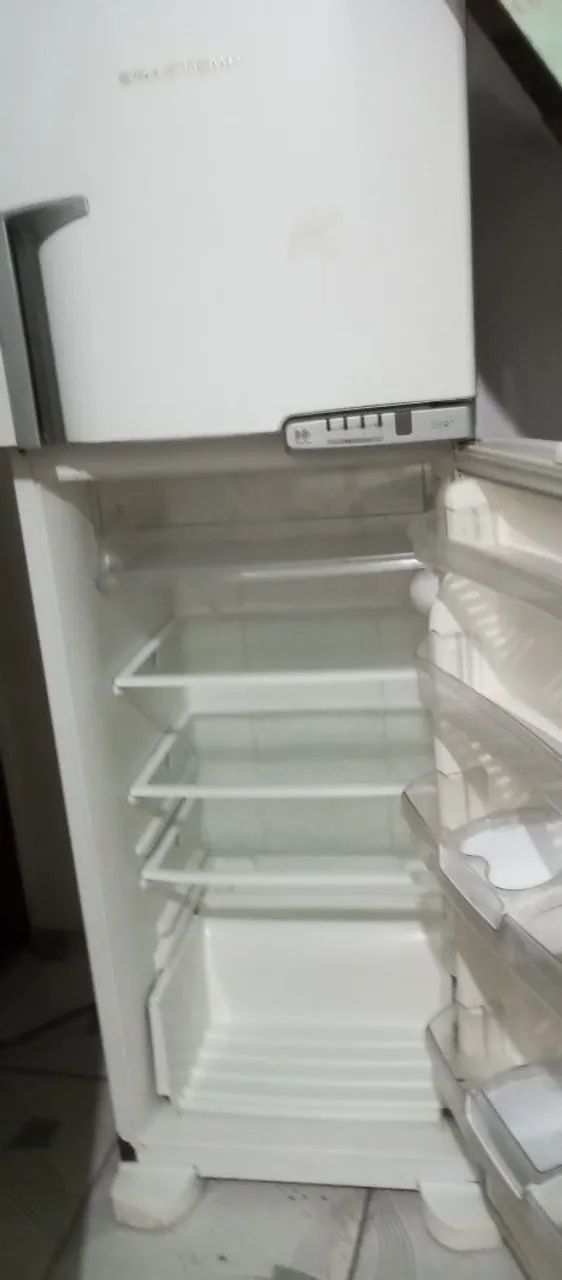 Geladeira clean
