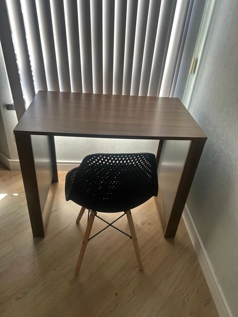 Mesa de estudos e cadeira - Foto 2