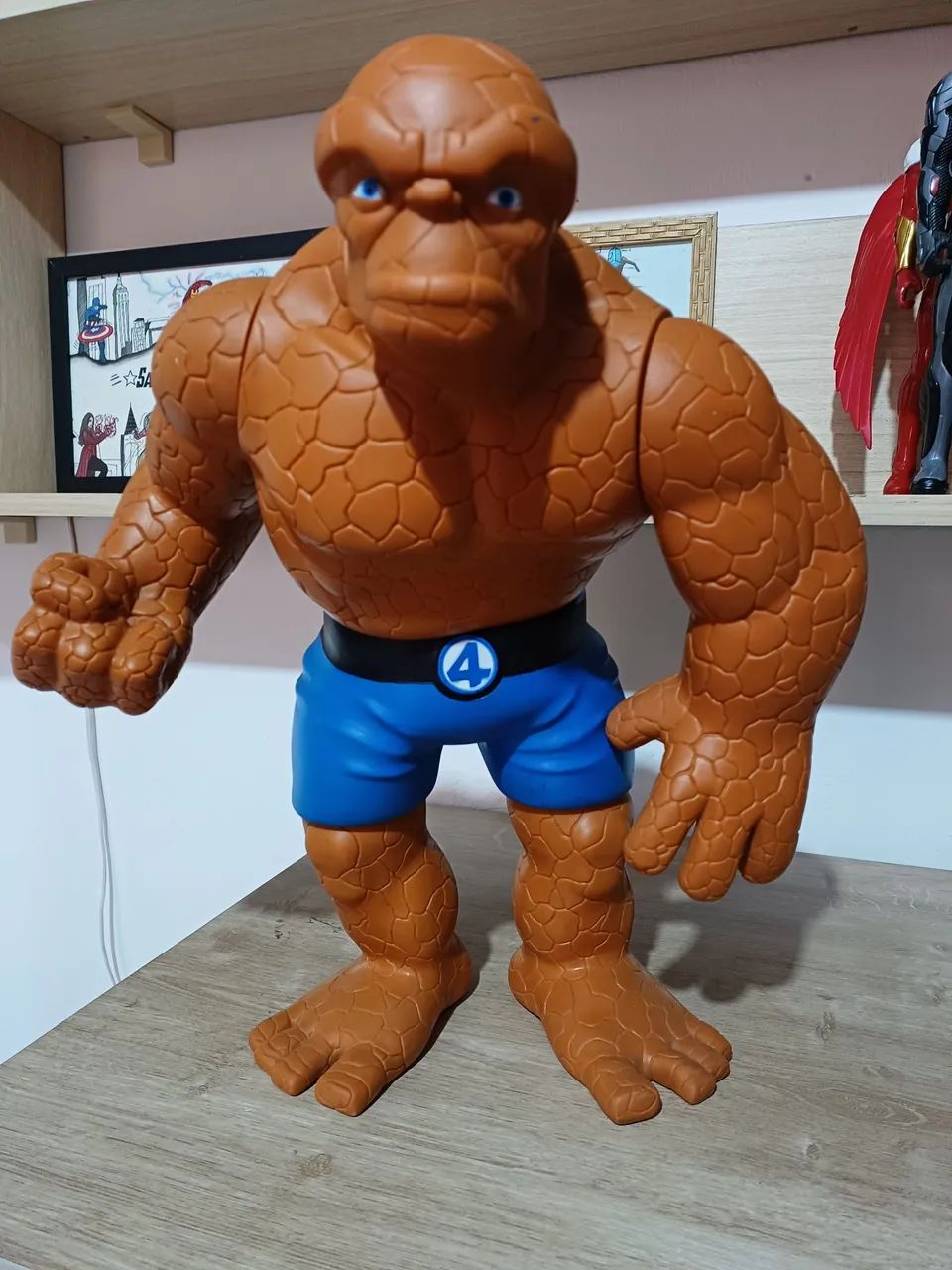 Homem Pedra 45 cm original marca Mimo  - Foto 3