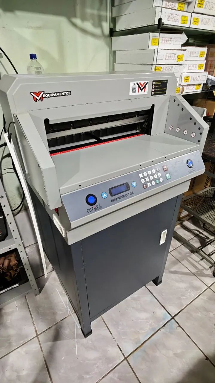 Guilhotina elétrica 46 cm de boca paper cutter 4660 - Foto 3