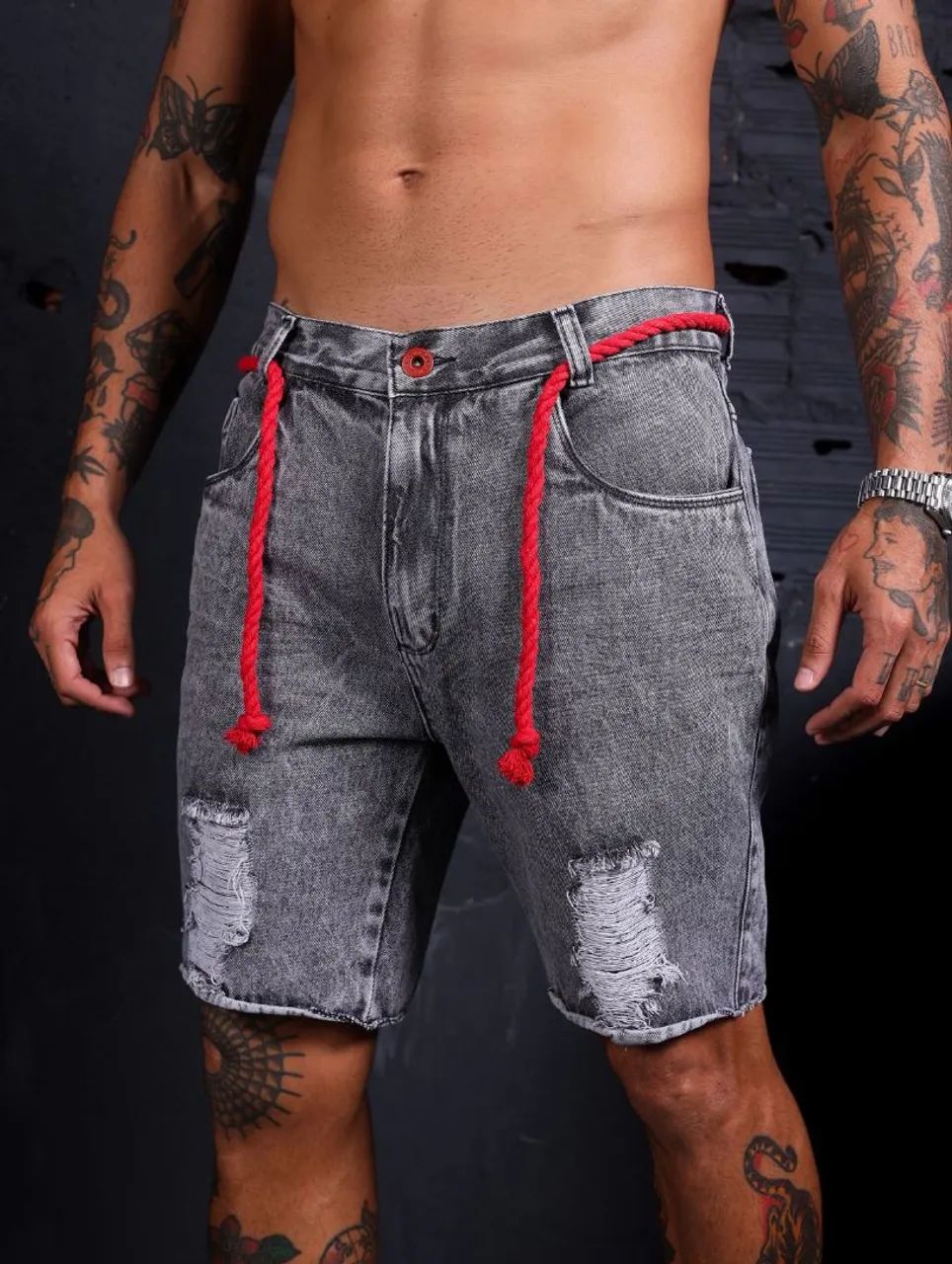 Bermudas jeans com cordinhas disponível 