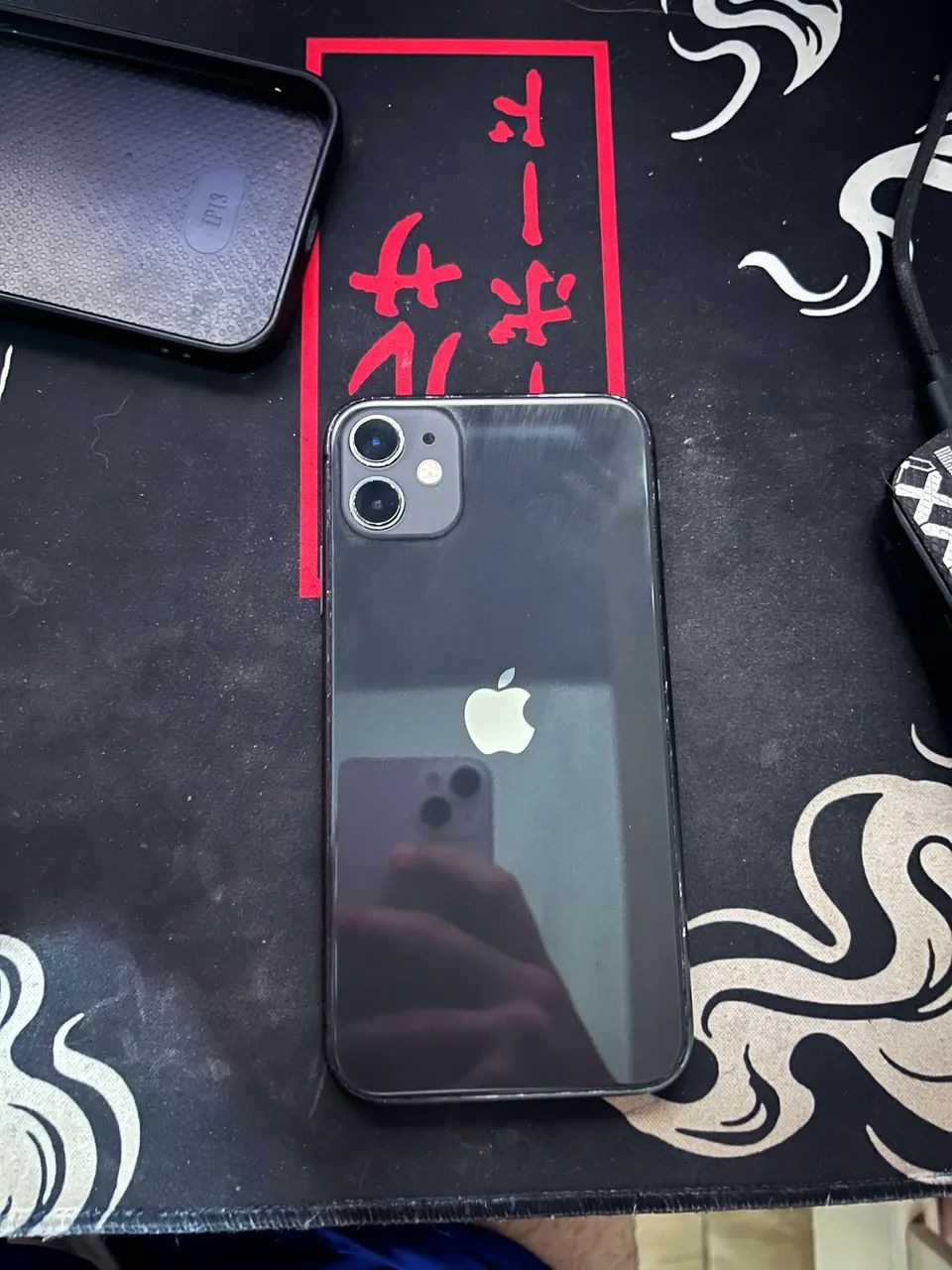 iphone 11 64g vai com um cabo e uma caixa de carregador - Foto 3