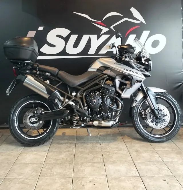 TRIUMPH TIGER 800 XRX 