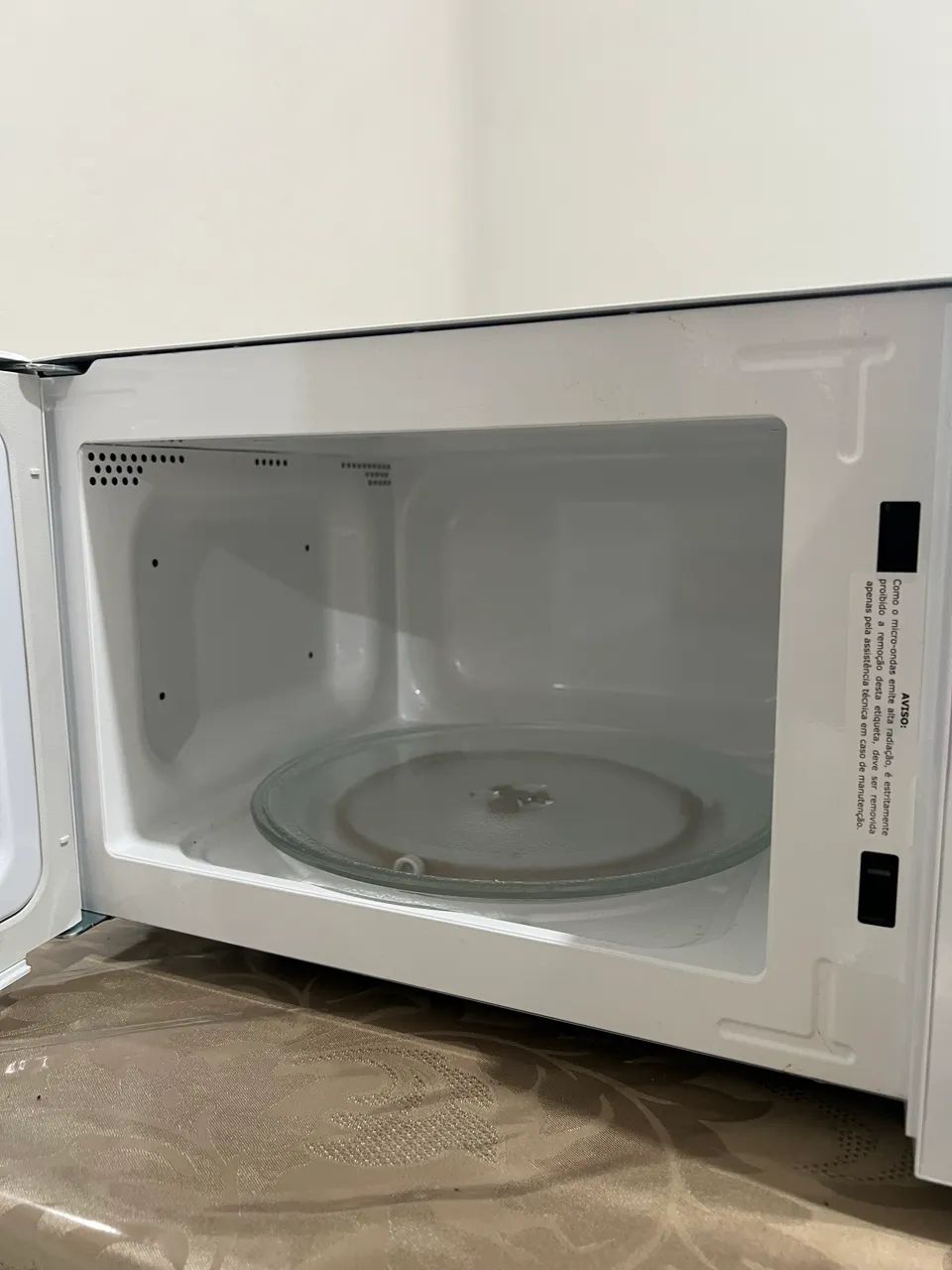 Microondas Philco 20L em estado de zero. - Foto 3