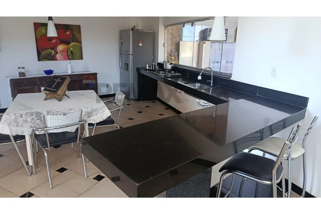 Prédio Residencial com Dois Apartamentos - Foto 5