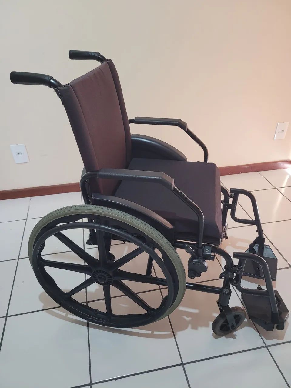 Cadeira de rodas  - Foto 4