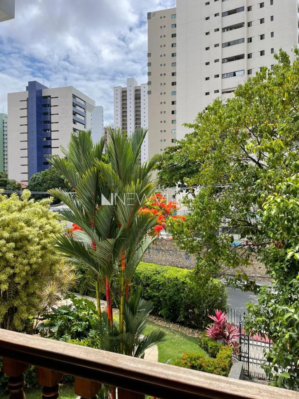 Casa à venda em Parnamirim  1.380m², 5 quartos, uso comercial, ampla e arborizada | Recife - Foto 3