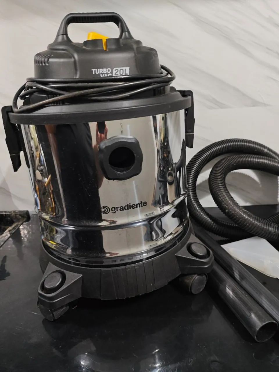 Aspirador gradiente 20l/ pó e água  - Foto 3