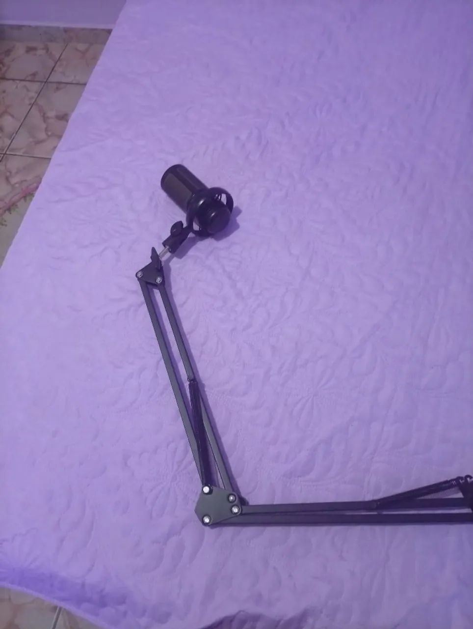 MICROPHONE442876742033090560