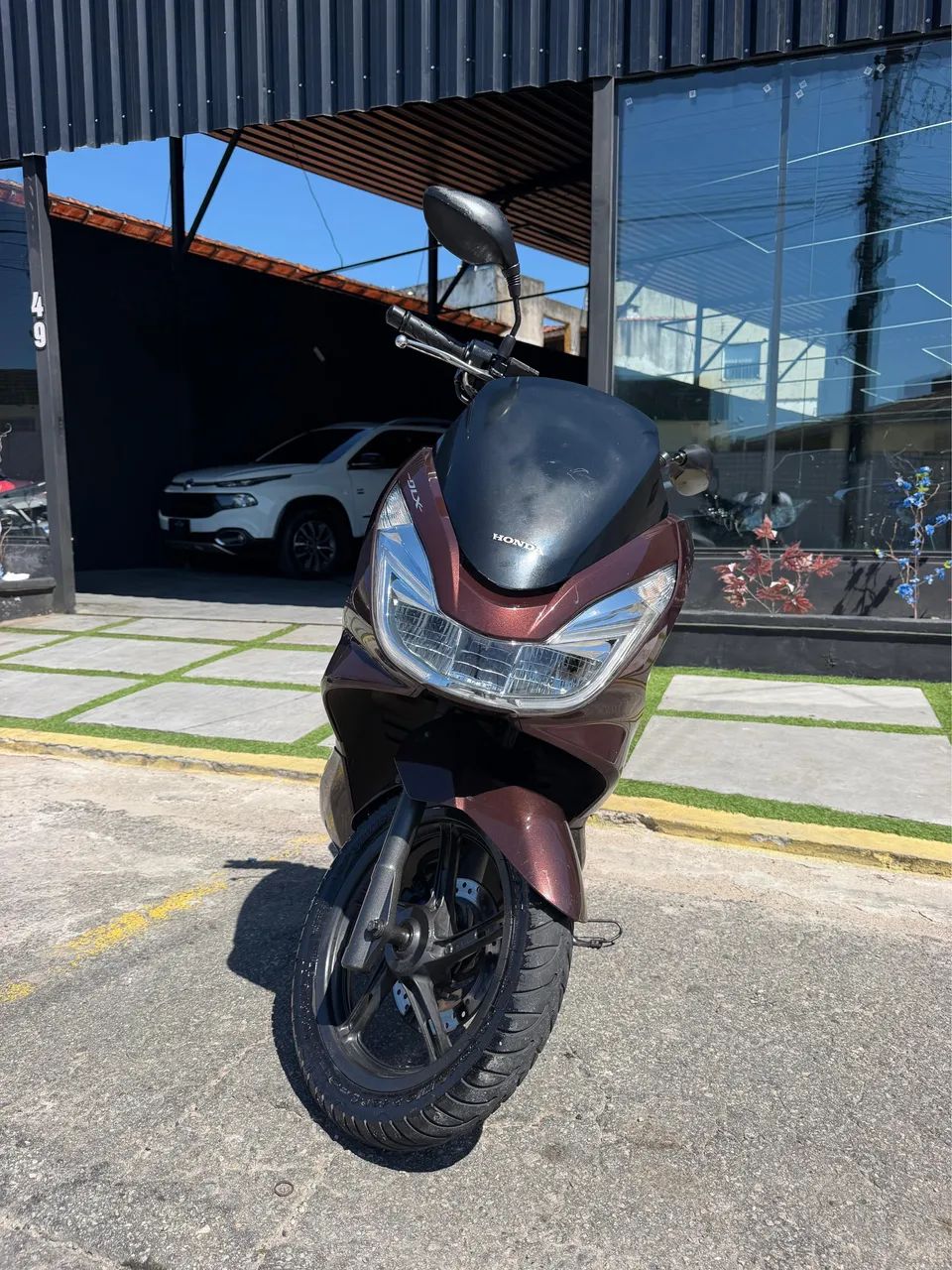 PCX DLX 2018