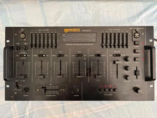 Lote Com 6 Equipamentos De Som E Iluminação Profissional - Foto 2
