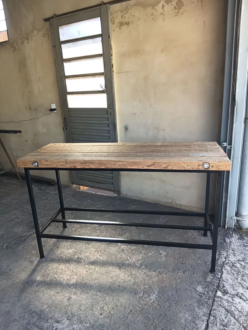 Bancada para serviços  diversos.  Barato - Foto 4