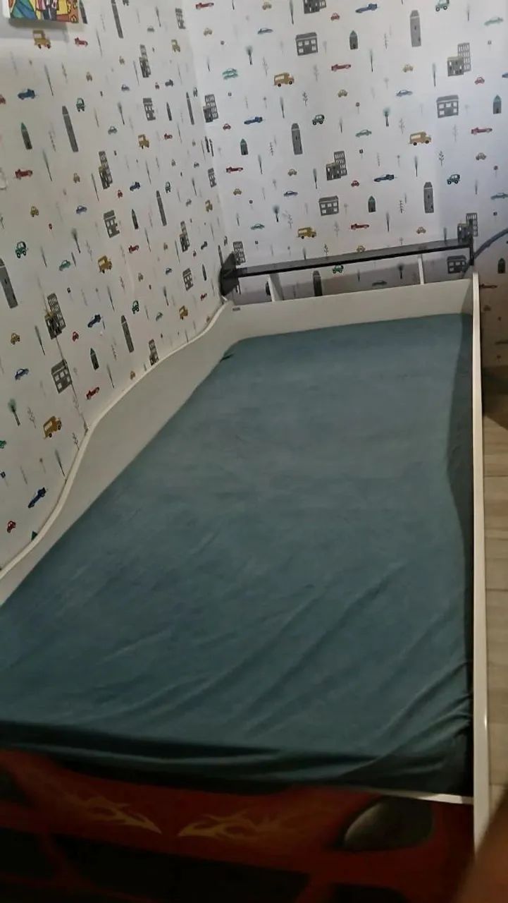 Cama infantil carro de corrida 