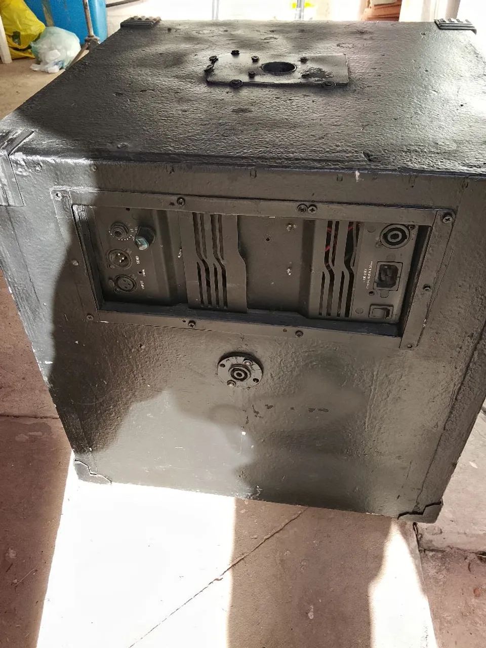 Vende-se grave 15 polegadas, 1200 RMS  - Foto 2