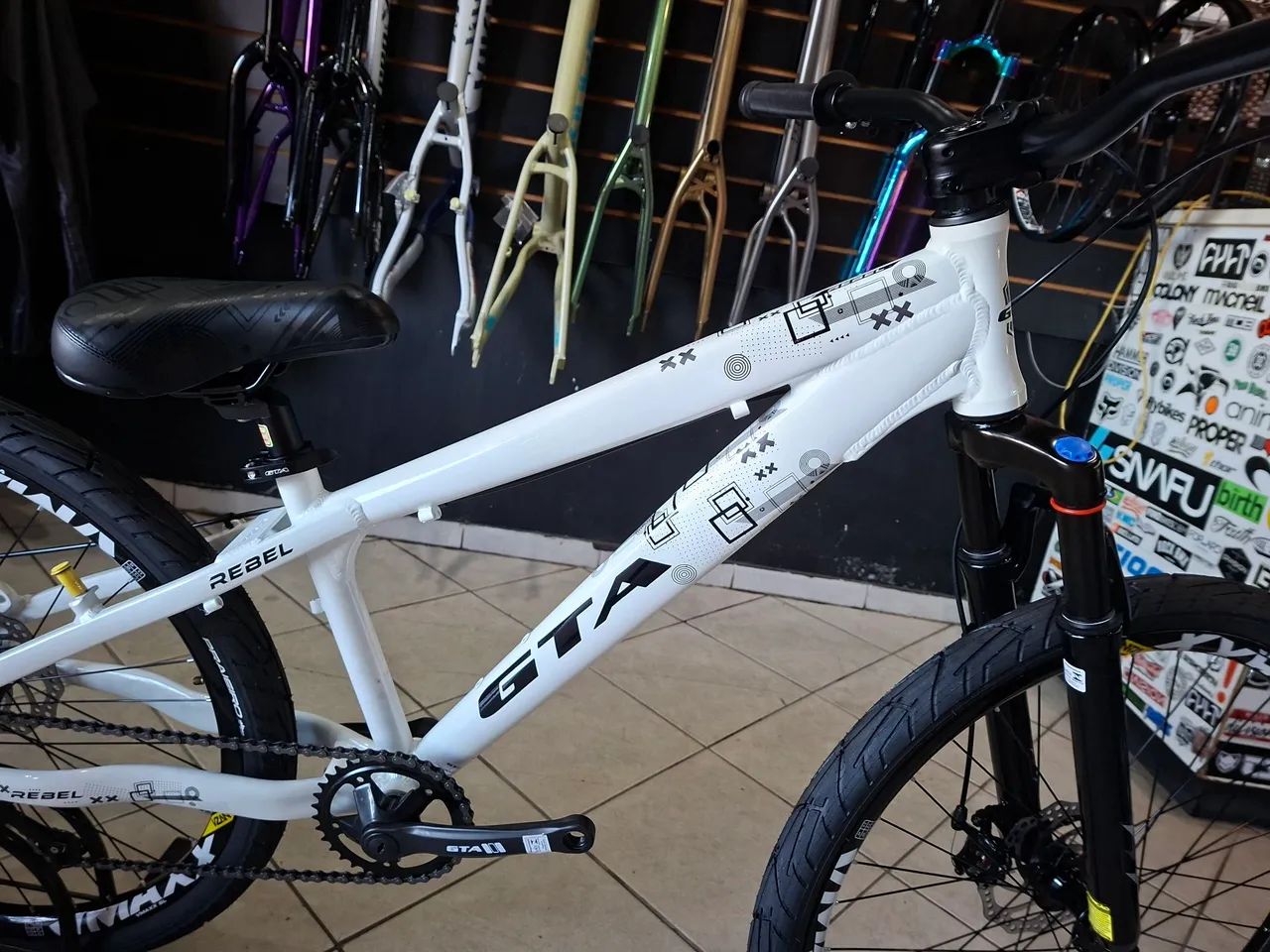 Bicicleta GTA aro 26 - Foto 3