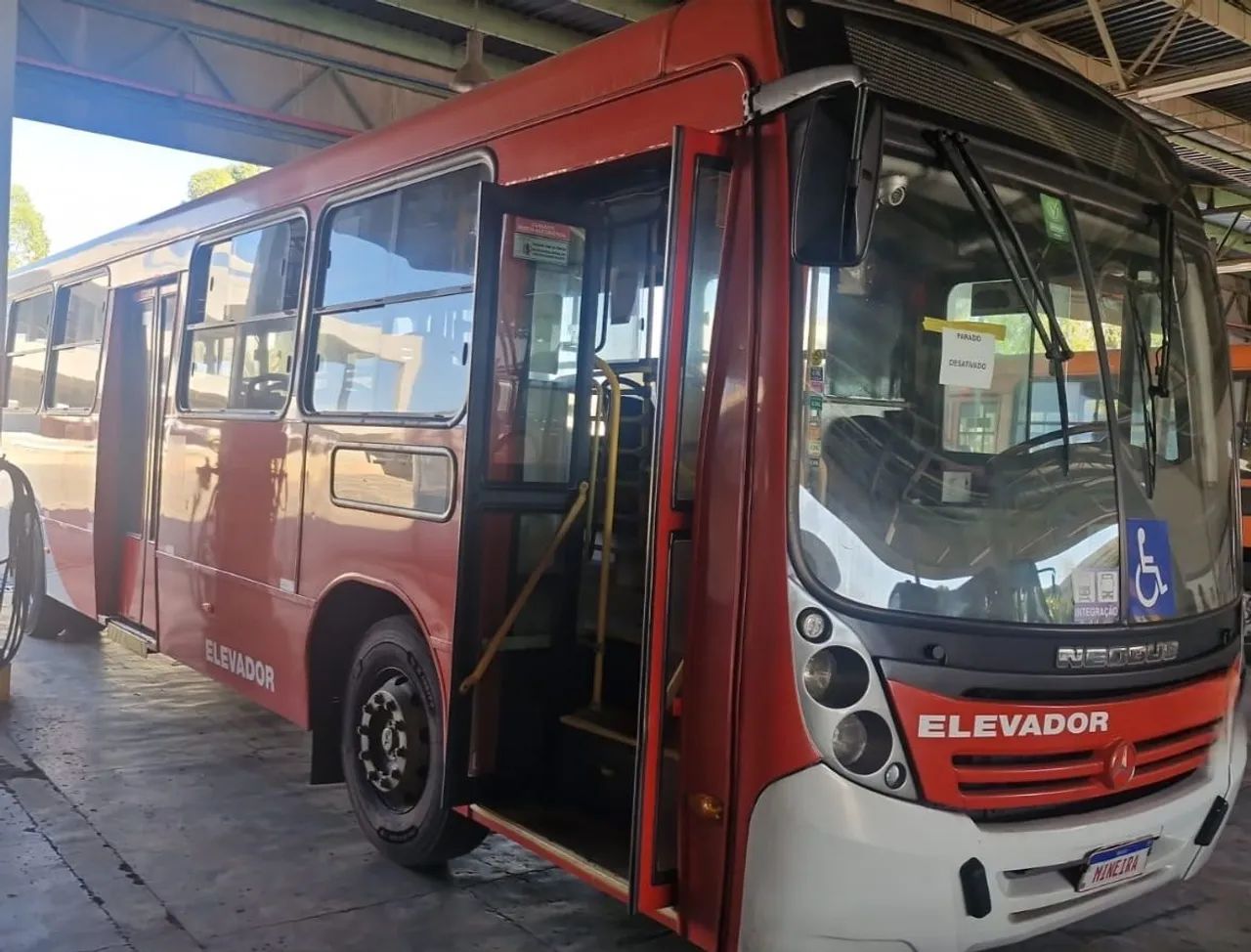 NEOBUS MEGA MERCEDES-BENZ  - Foto 2