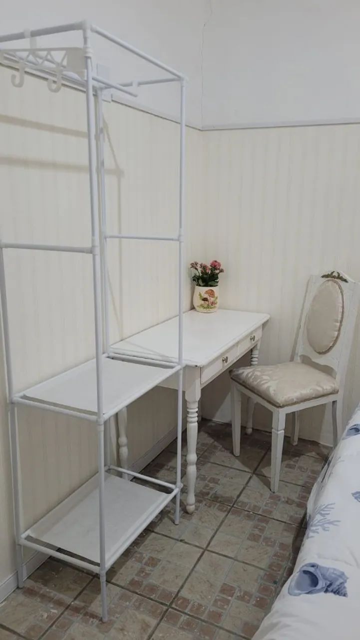 Aluga-se Quarto mobiliado para homens com Cozinha - Foto 5
