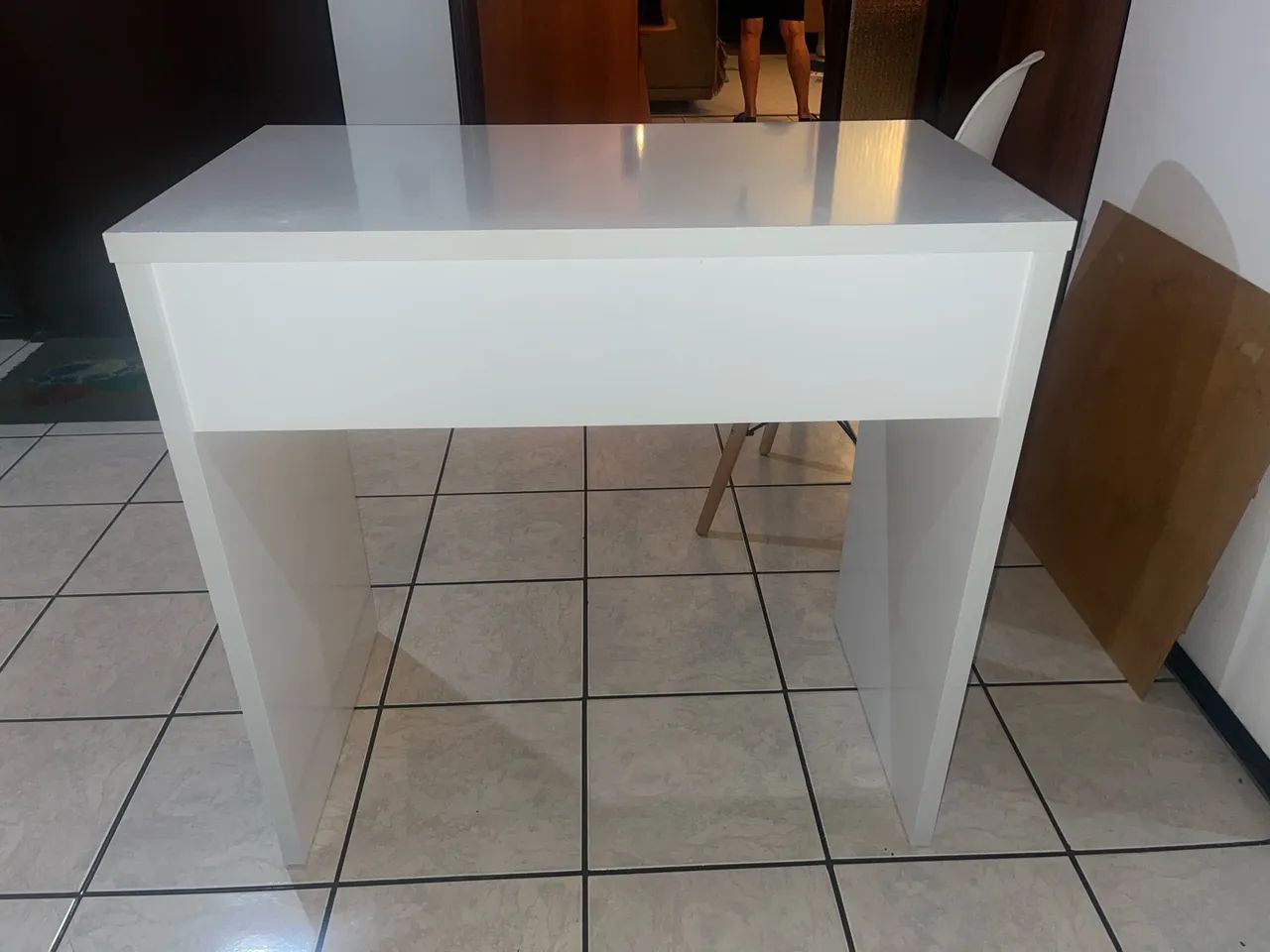 Escrivaninha com cadeira  - Foto 3