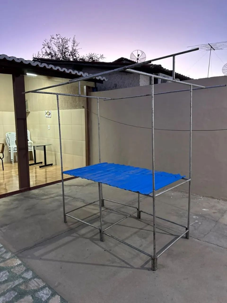 Mesa de ferro, desmontável para feirante (160x80cm)