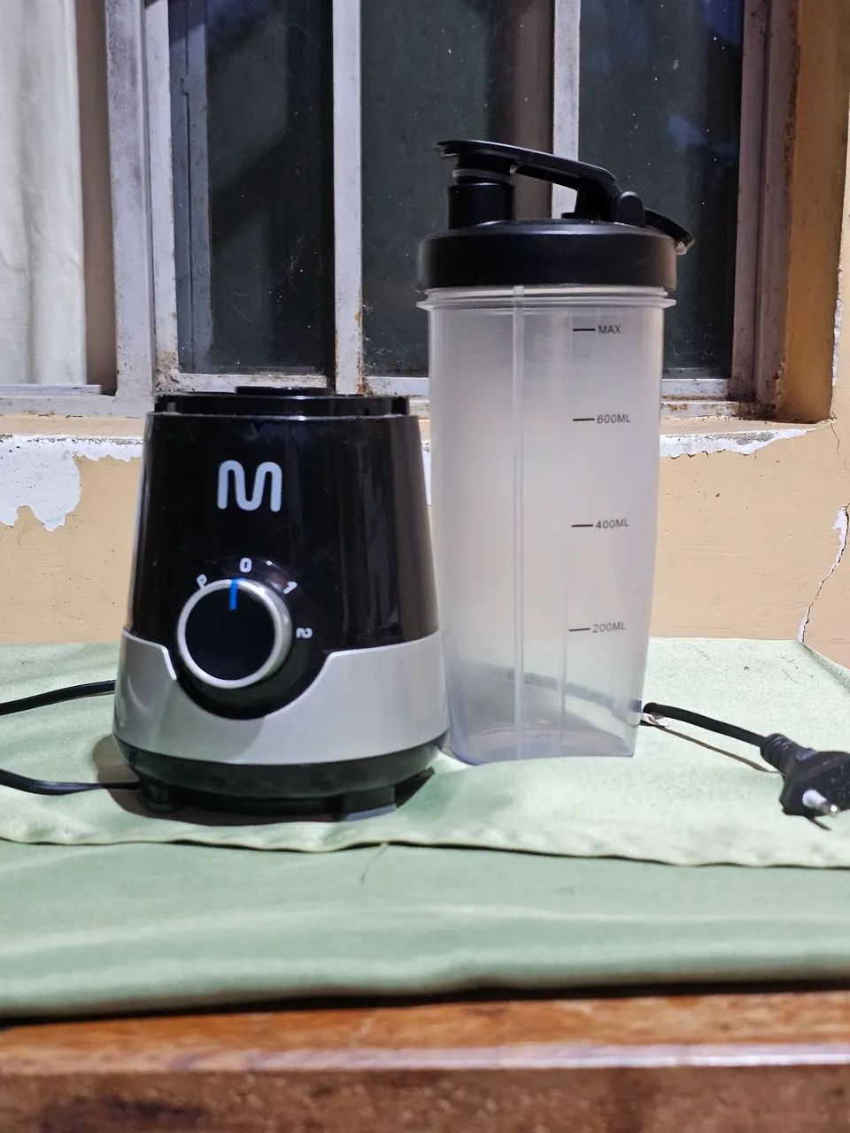 Liquidificador Shake Multi (Multilaser), modelo portátil de 300W. - Foto 2