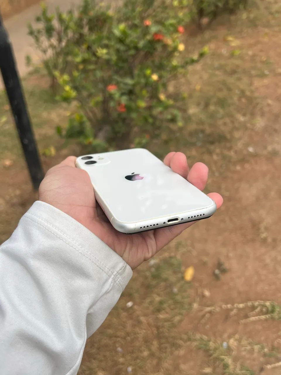 IPhone 11 Vendo ou troco  - Foto 3