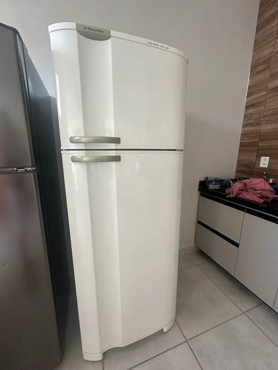 Vendo geladeira 