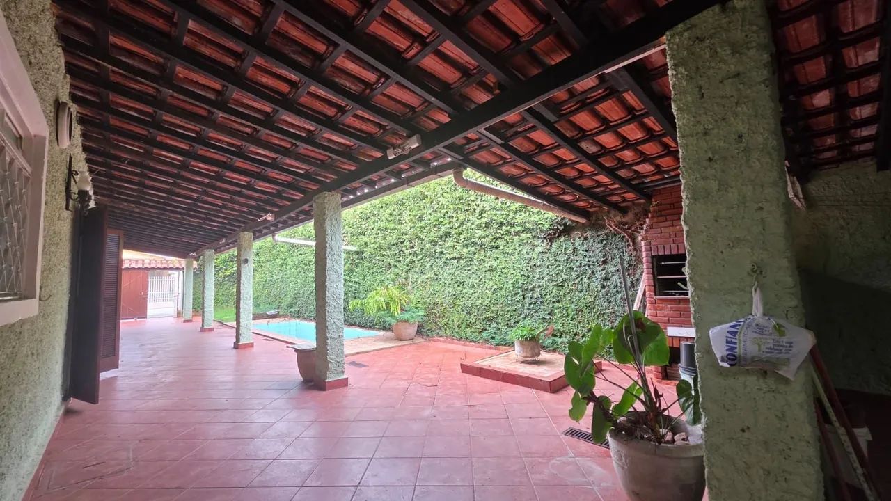 Alugo caso Jardim Paraíso 