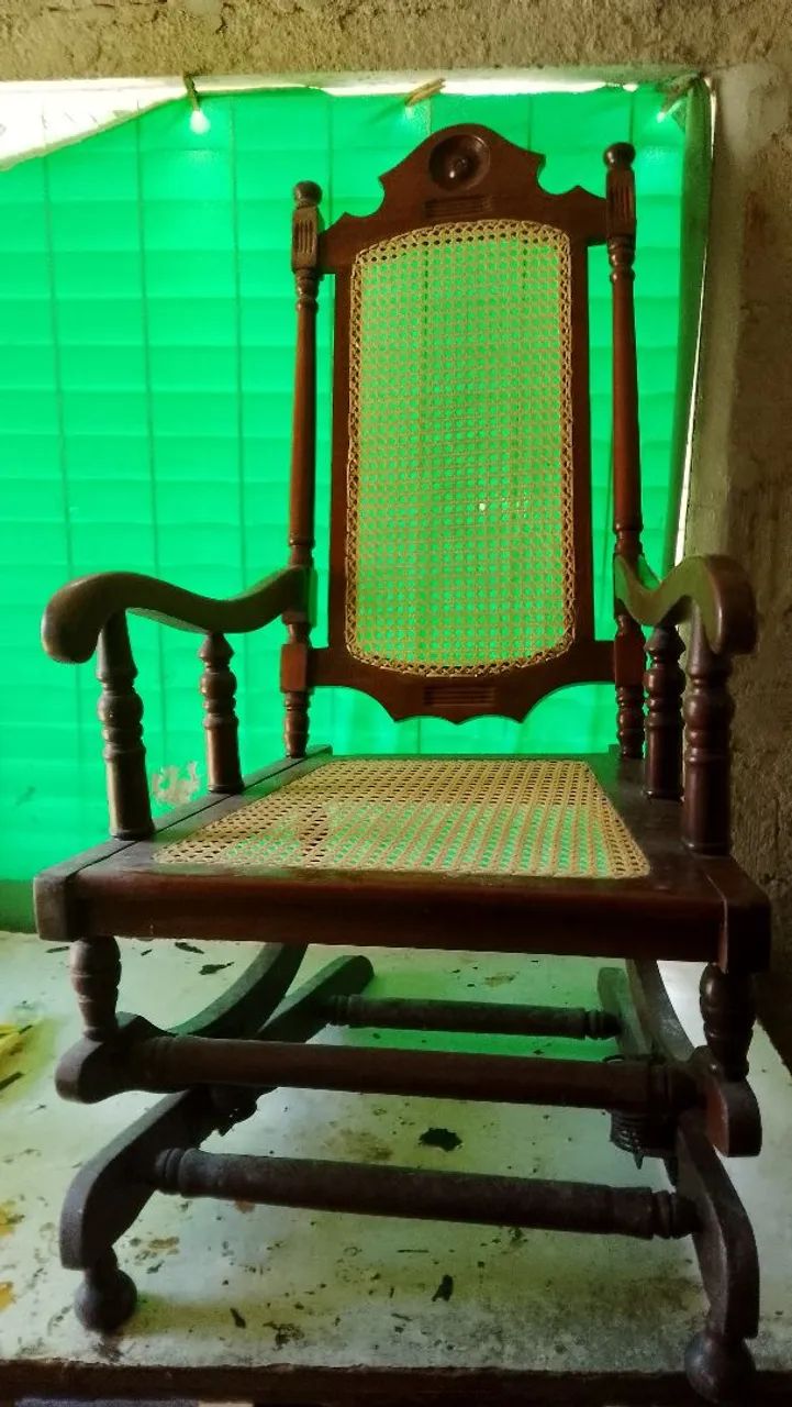 Cadeira de balanço Antiga  - Foto 2