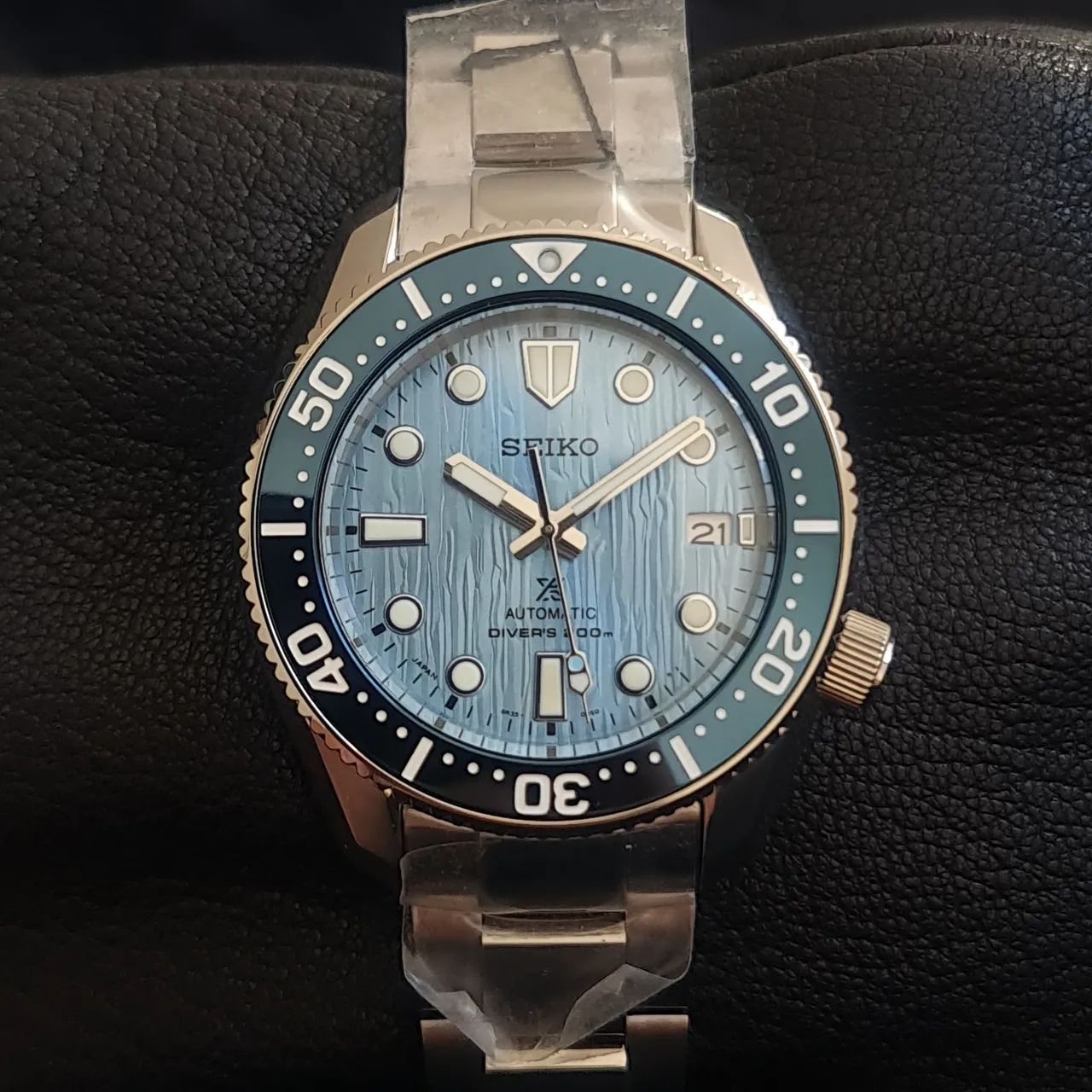 Seiko MM200 Glacier 