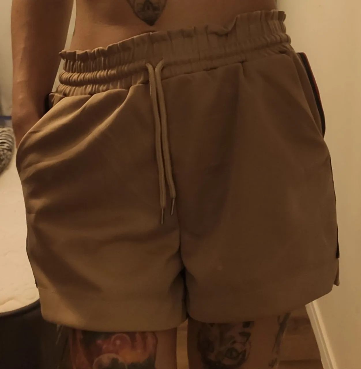 Shorts marrom  - Foto 2