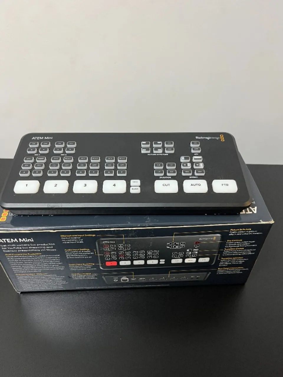 ATEM Mini Blackmagic Design - Switcher para Transmissões - Foto 4