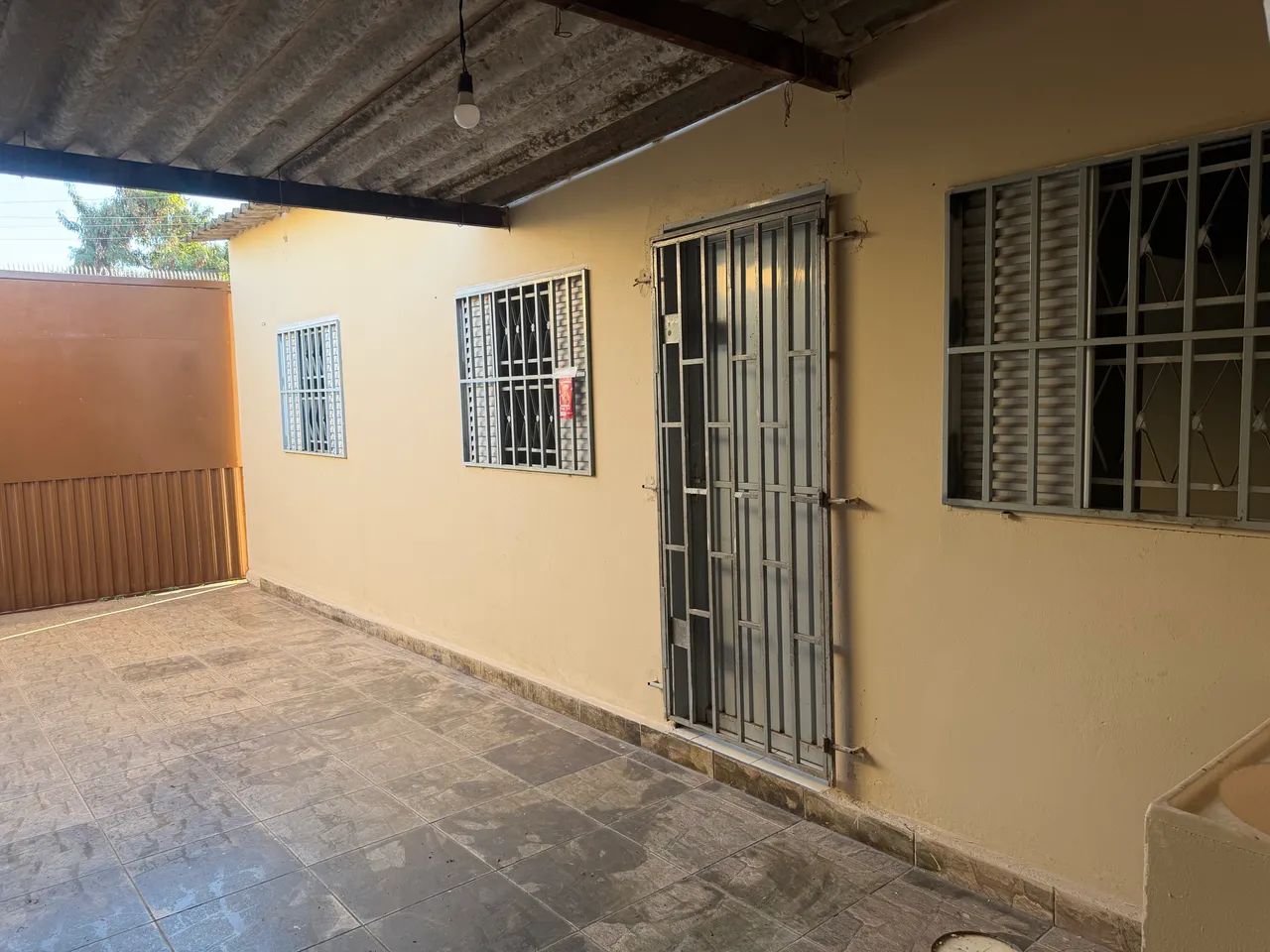 Alugo casa no centro do Jardim Ingá  - Foto 5