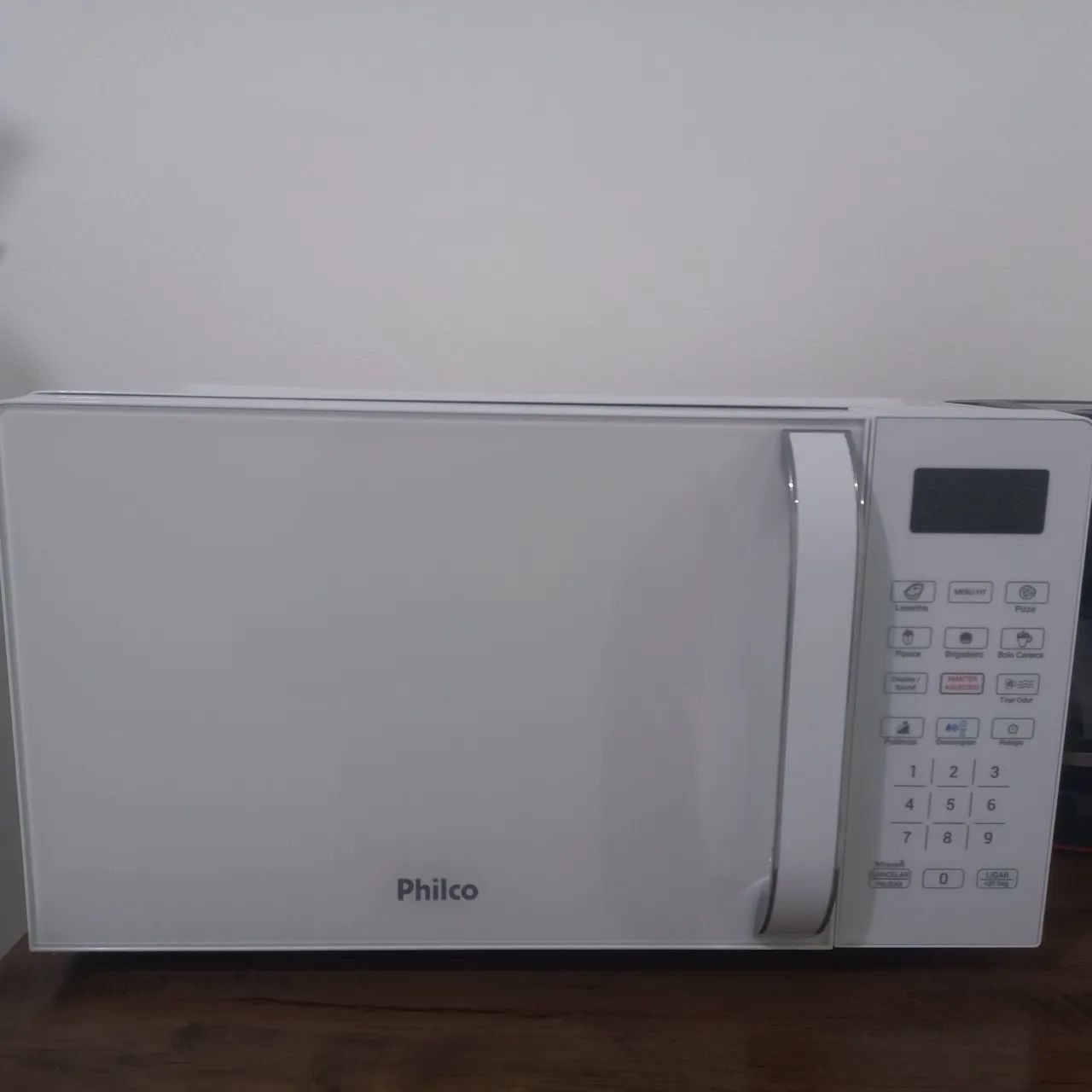 Microondas novo branco
