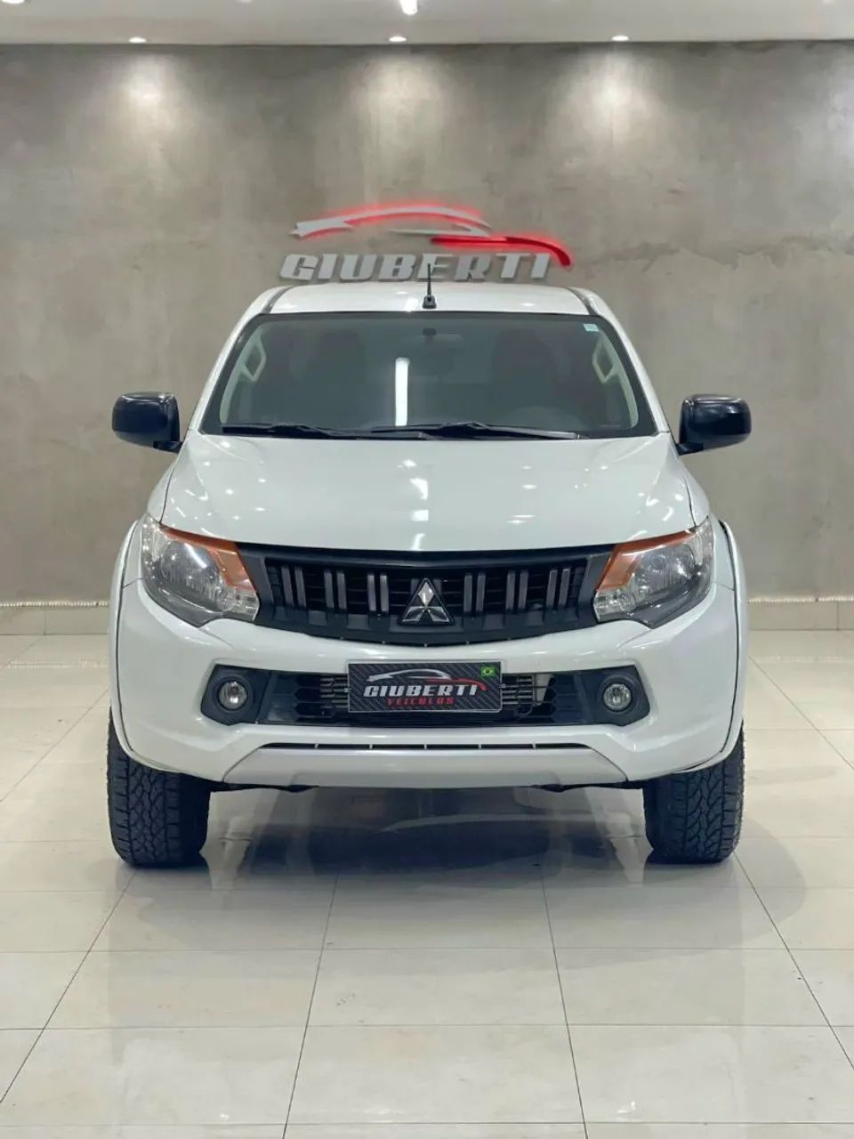 Mitsubishi L200 2023