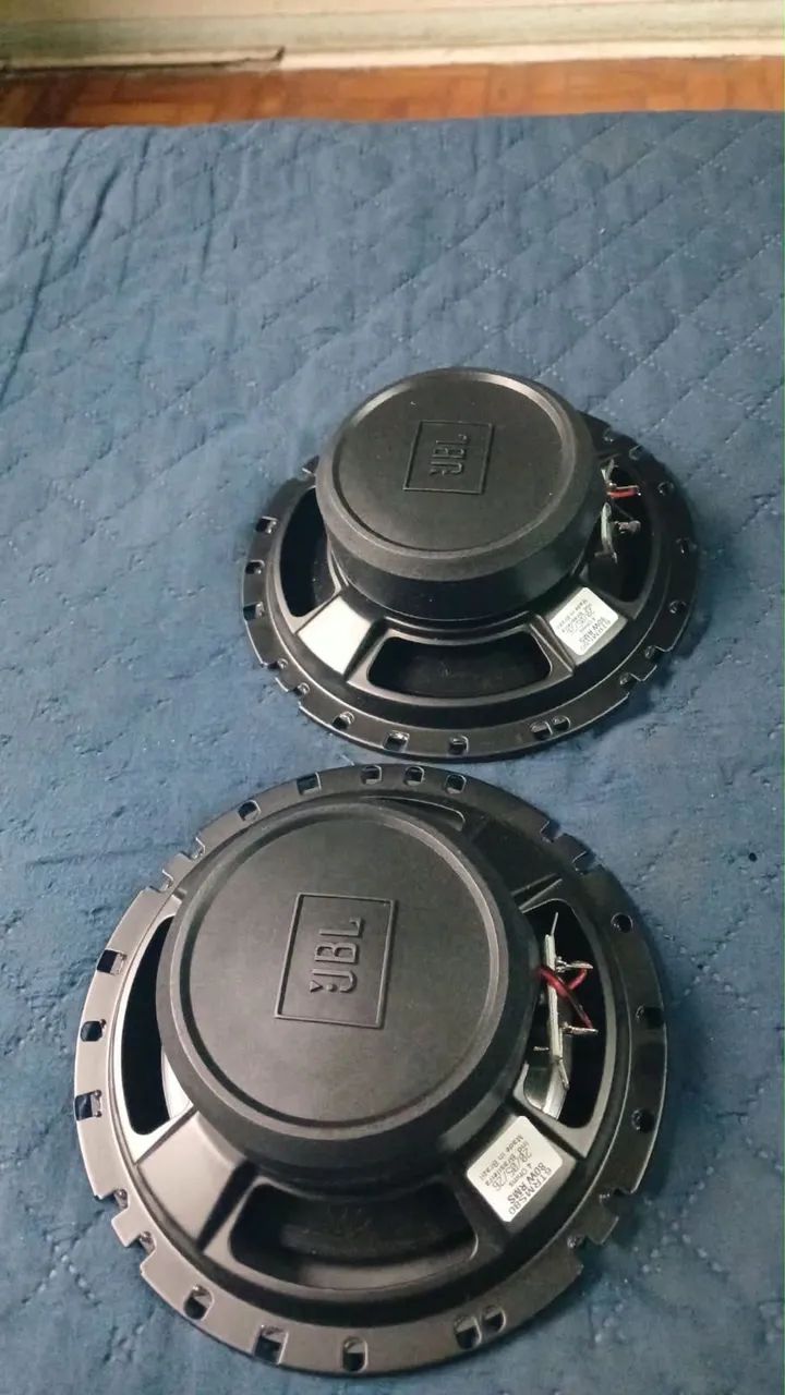 Par auto falantes JBL 80w multisystem Novos - Foto 2