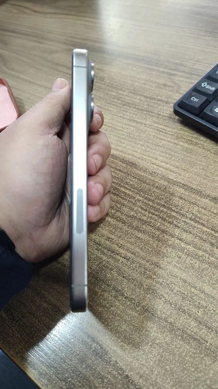 Vendo iPhone 15 pro 256 gb - Foto 3