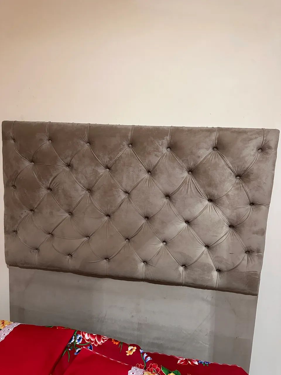 Cabeceira Estofada para Cama de Casal - Suede Capitonê  - Foto 2