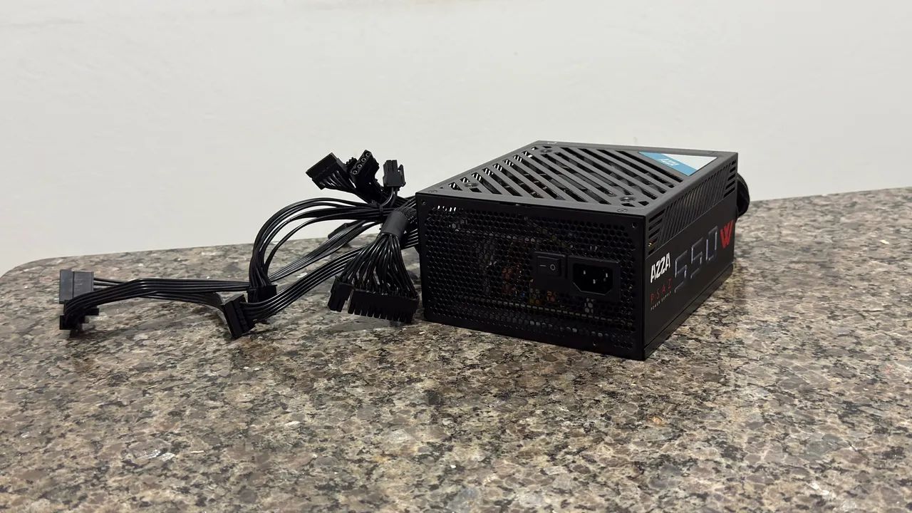 Fonte De Alimentação Azza 550w 80 Plus Bronze - Peças de Hardware