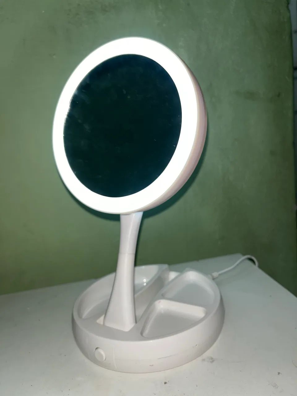 ESPELHO AJUSTÁVEL COM LUZ DE LED  - Foto 2