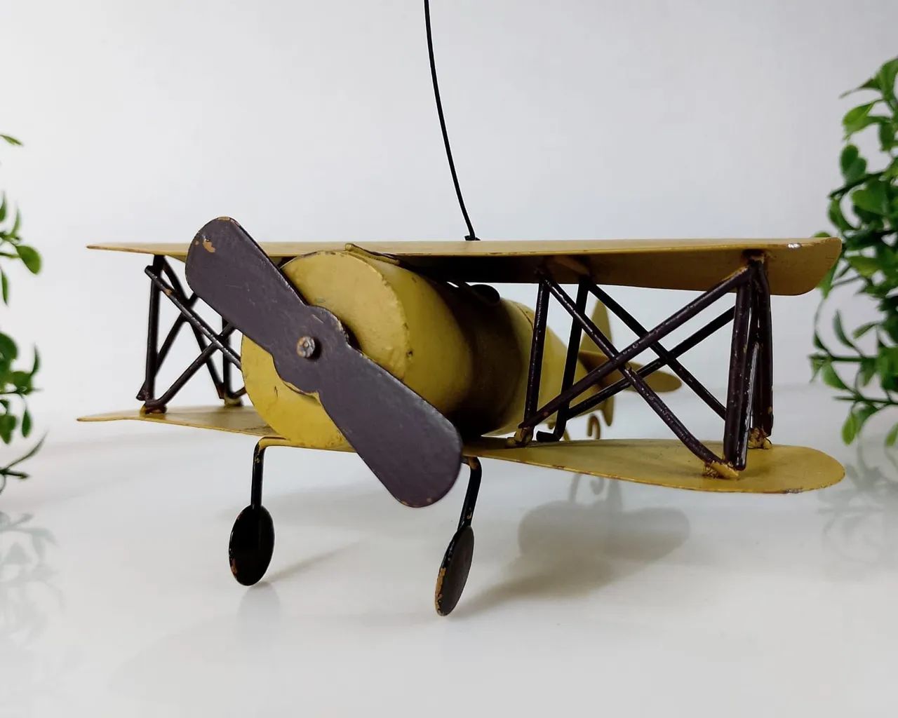 Miniatura Antiga de Avião em Lata. - Foto 5
