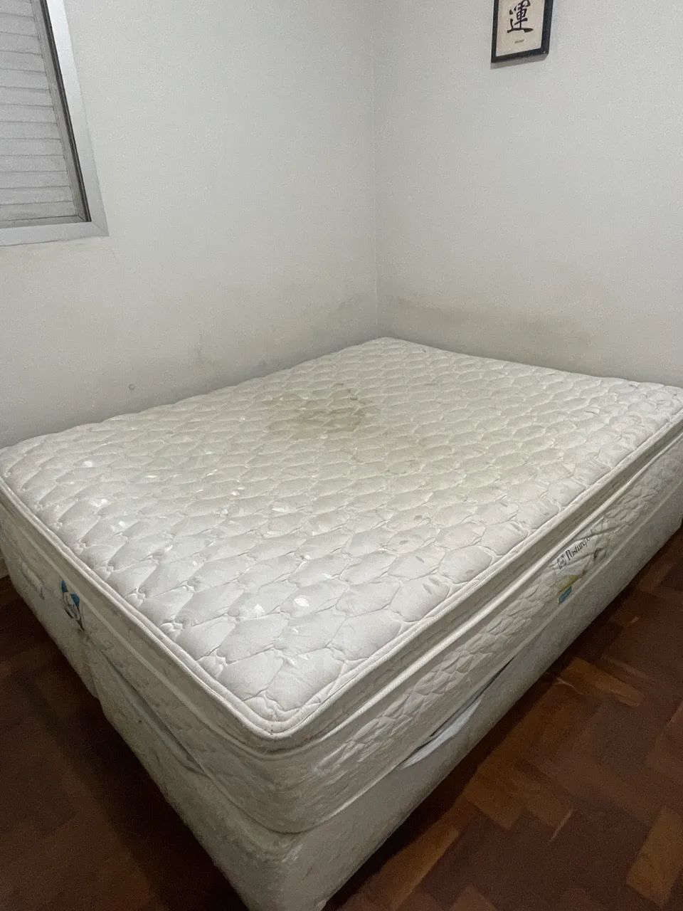 Vendo cama King Size completa (colchão Sealy Posturepedic + box). - Foto 5