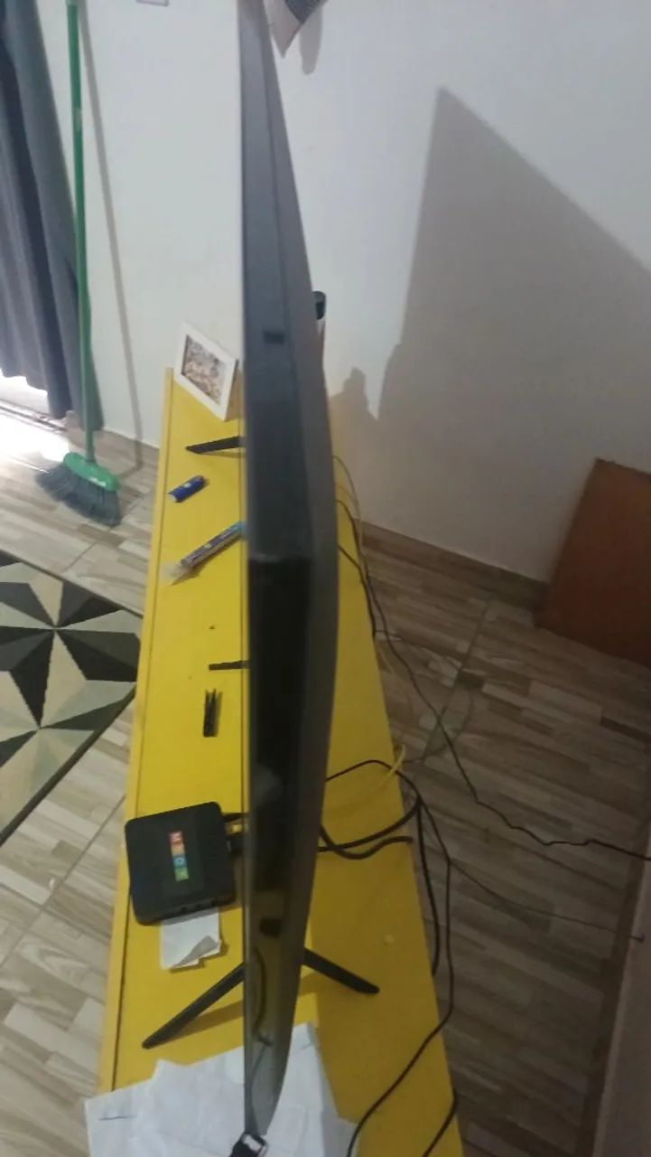 TV 55 UHD 4K SAMSUNG UN55CU7700GXZD - Foto 4