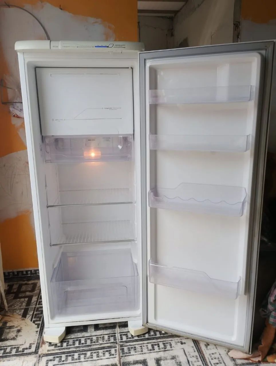 Geladeira Eletrolux  - Foto 4