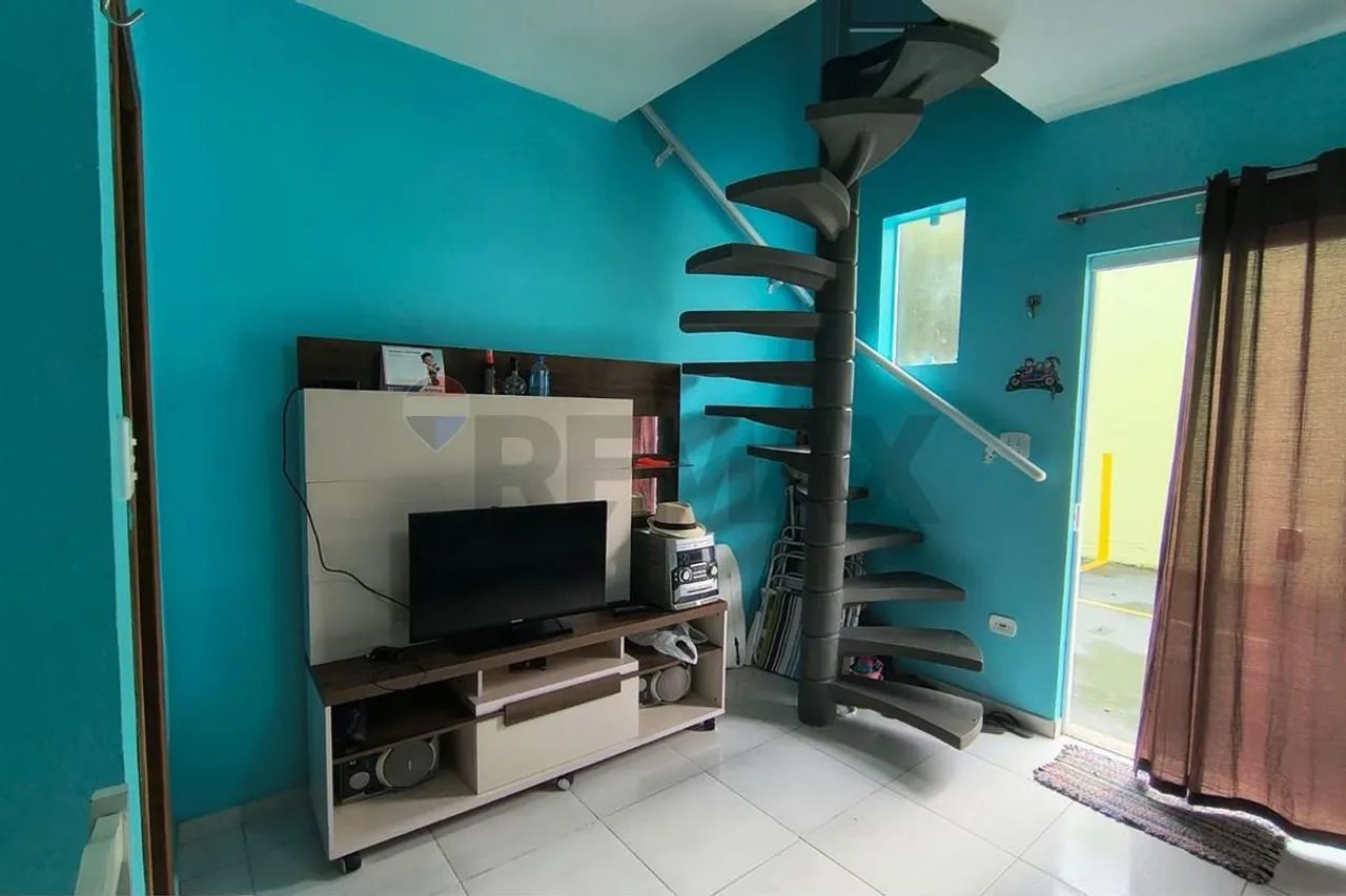 Compra Perfeita: Apto em Peruíbe com Varanda! - Foto 3