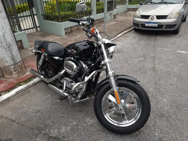HARLEY-DAVIDSON Sportster 1200